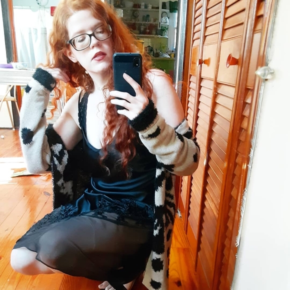 Meet your Posher - Picture 11 of 12